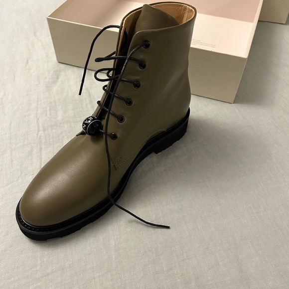 Dear Frances Khaki Park boot size 39 NWT - Picture 5 of 12